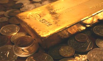 400 oz von der LBMA geprüfter Good-Delivery-Goldbarren und sortierte Goldmünzen